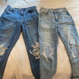 2 pairs ripped American Eagle jean size 4